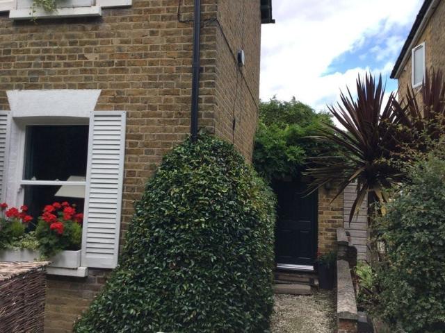 Flat for rent in Myrke, Slough