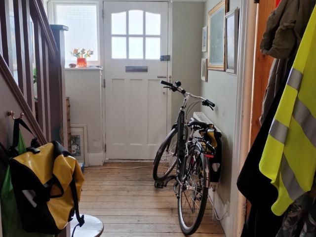 Room for rent in London Borough of Merton, Mitcham