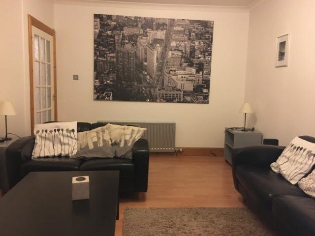 Room for rent in Thornwood, Glasgow