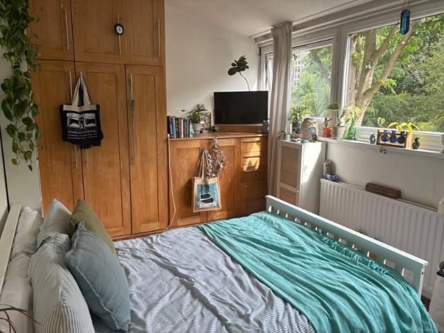Room for rent in Southfields, Greater London