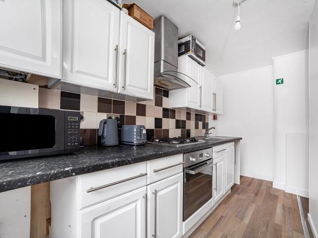 Room for rent in Roehampton, Greater London