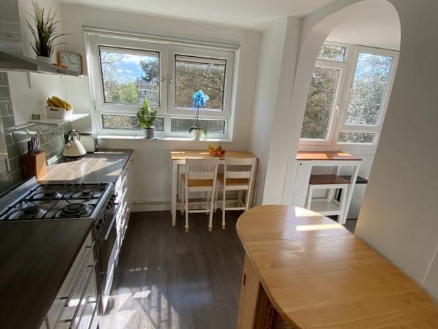 Room for rent in Southfields, Greater London