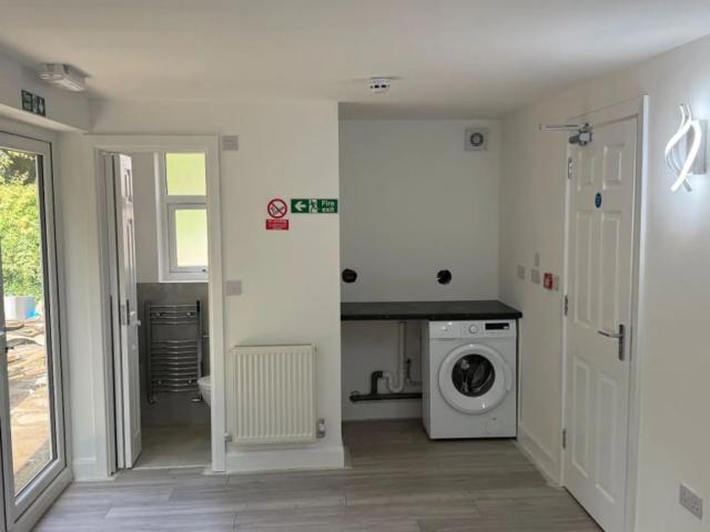 Room for rent in Woodcote, Greater London