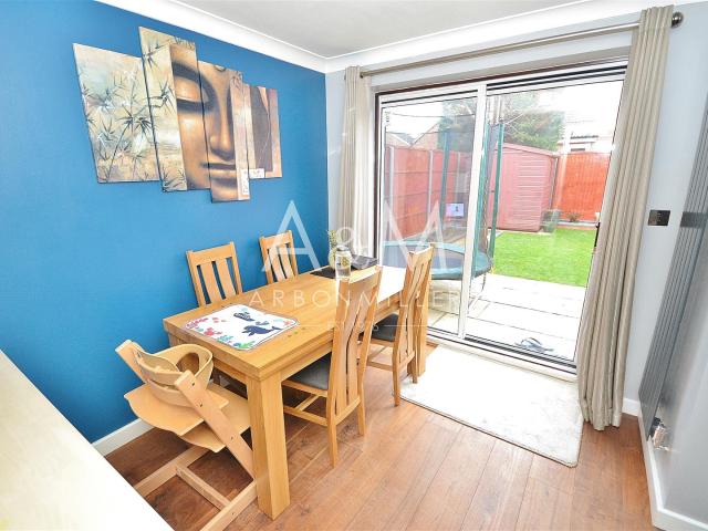 Room for rent in Fairlop, Greater London