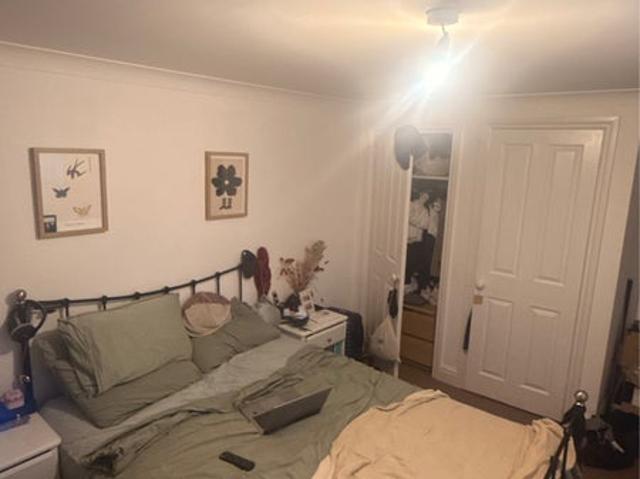 Room for rent in Furzedown, Greater London