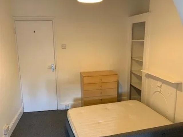 Room for rent in Crouch End, Greater London