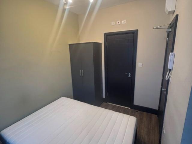 Room for rent in Ponders End, Greater London