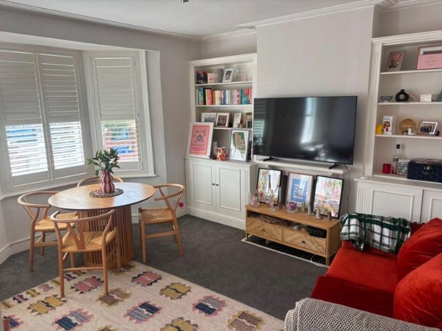 Room for rent in Earlsfield, Greater London