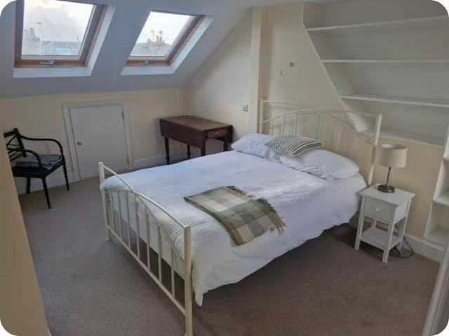 Room for rent in Southfields, Greater London