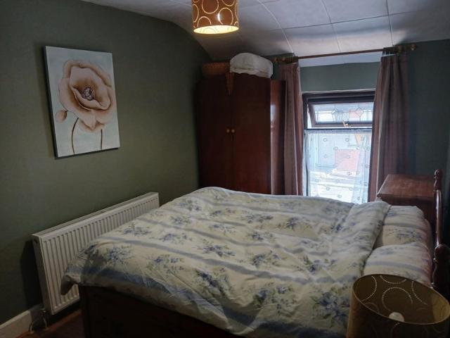 Room for rent in Ystrad, Wales