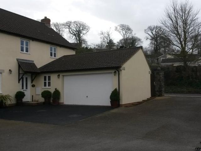 Room for rent in Uphill, Weston-super-Mare
