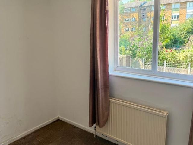 Room for rent in Lee Chapel, Essex