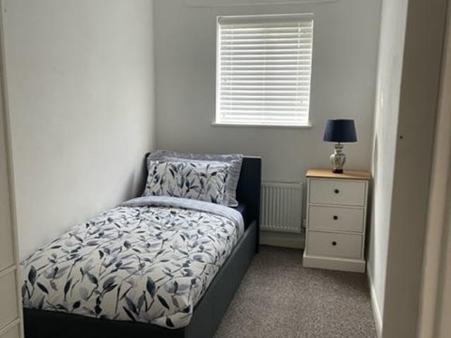 Room for rent in Church Hill North, Redditch