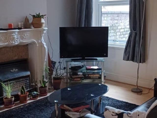 Room for rent in Gorse Hill, Trafford Park