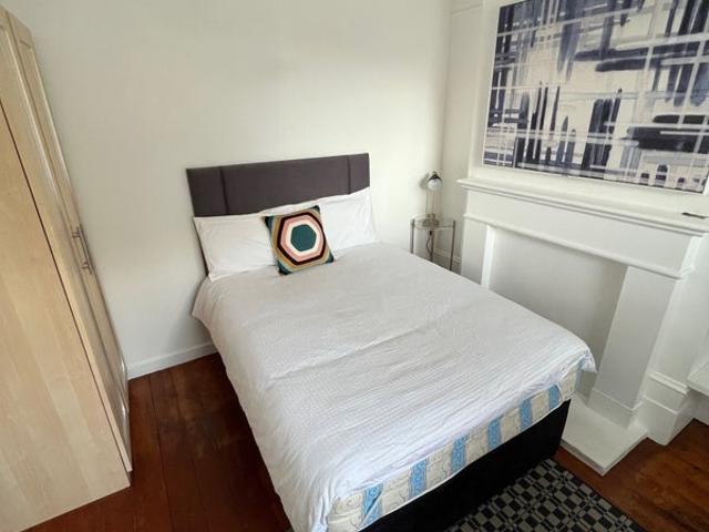 Room for rent in Maryland, Greater London