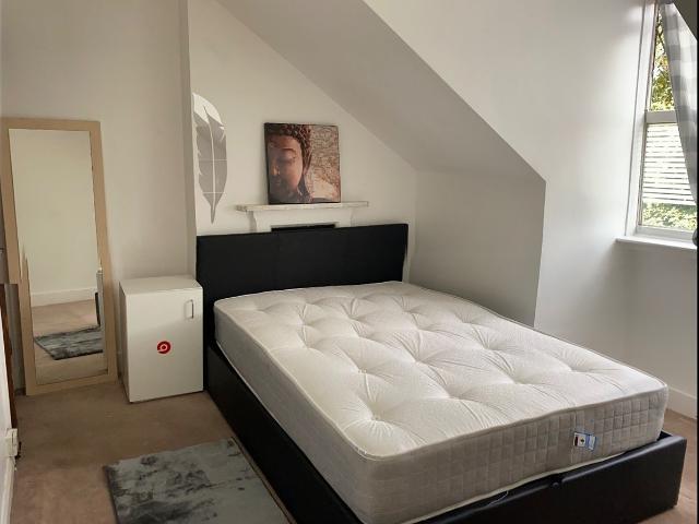 Room for rent in Watford Heath, North Watford