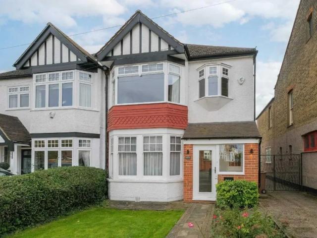 Room for rent in Chingford, Greater London