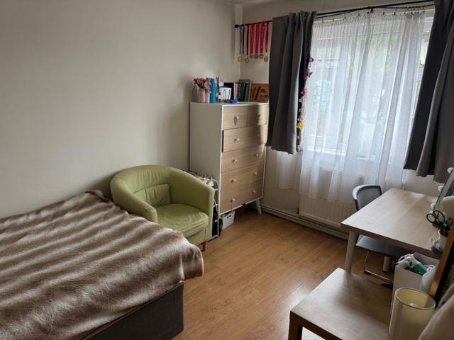 Room for rent in Patmore Estate, Nine Elms