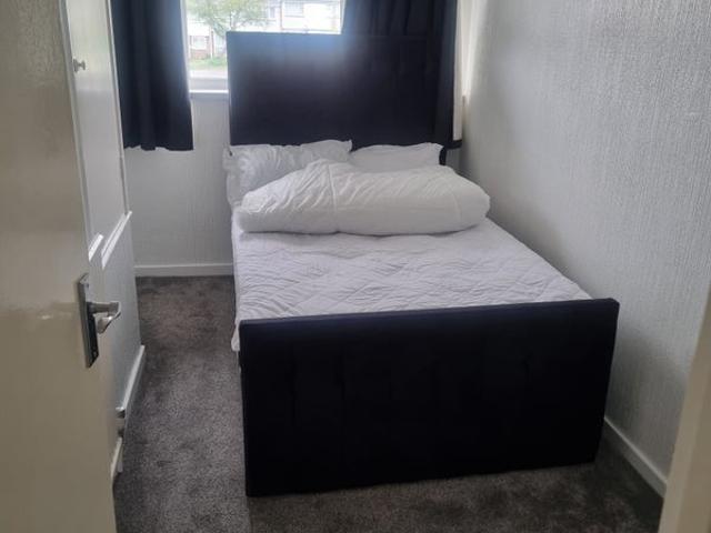 Room for rent in Southgate, Crawley