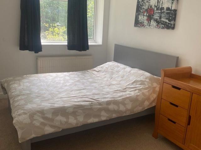Room for rent in Roehampton, Greater London