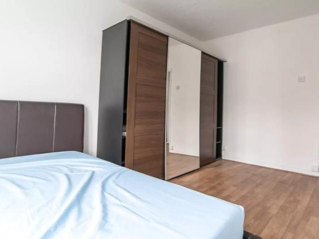 Room for rent in Vauxhall, Greater London