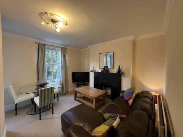 Room for rent in Milverton, Green Close