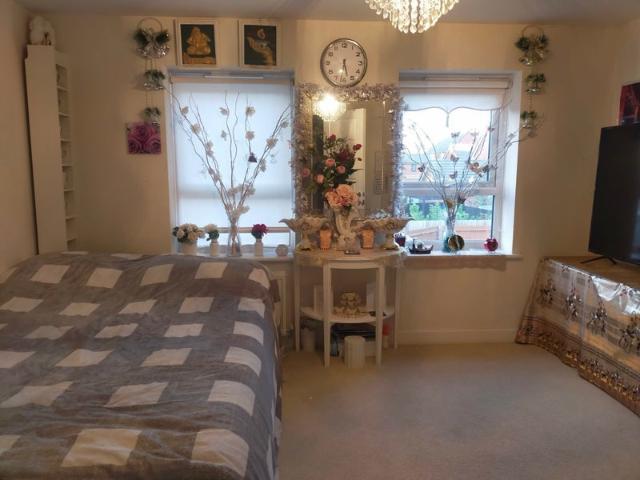 Room for rent in Calderstones