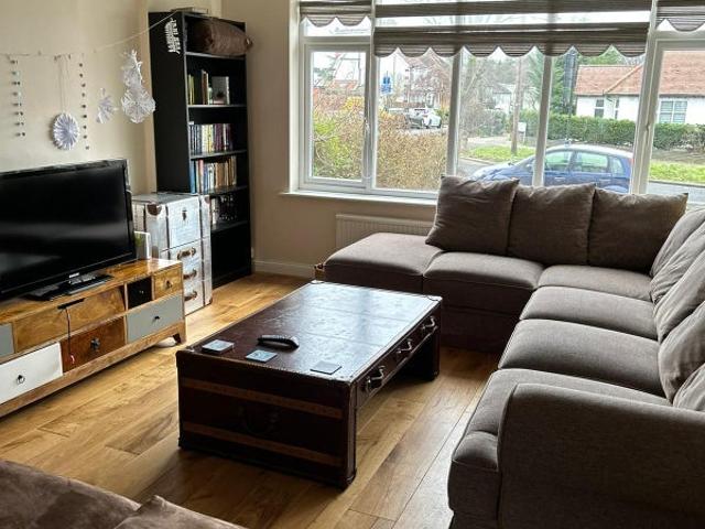 Room for rent in New Southgate, Greater London