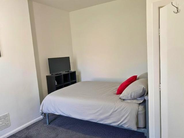 Room for rent in Hyson Green, Haddon