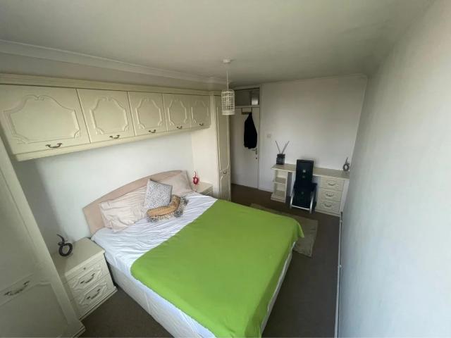 Room for rent in Ethelburga, Greater London