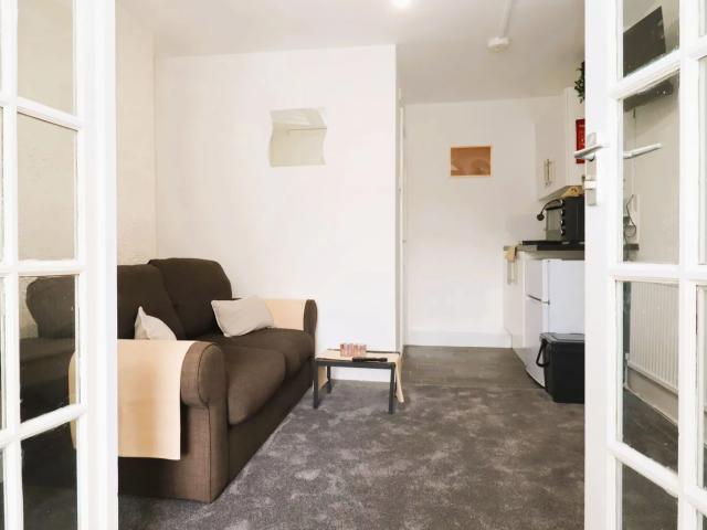 Room for rent in Whitecross, Warrington