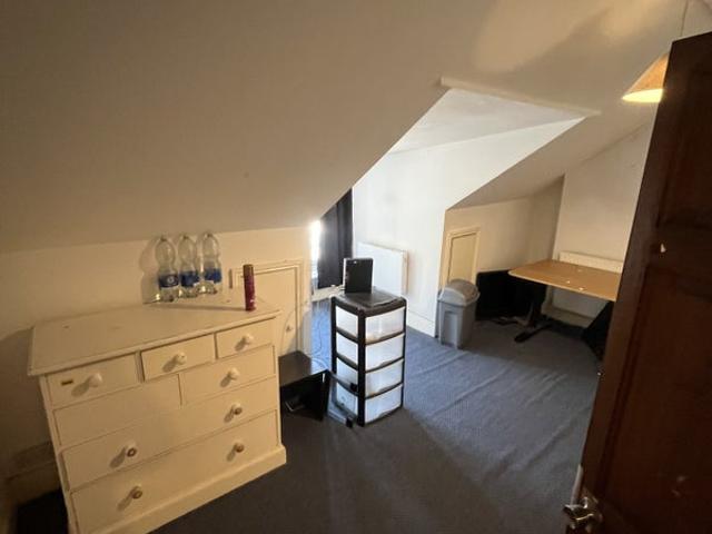 Room for rent in Upper Knowle, Feckenham