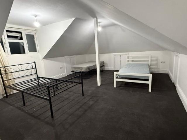 Room for rent in Greater London