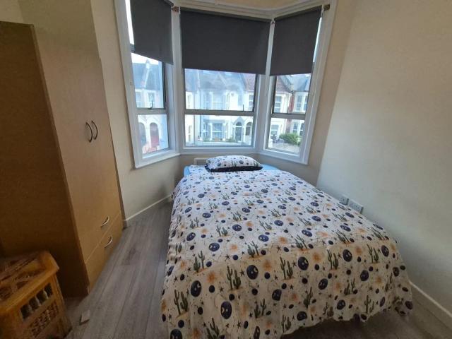 Room for rent in Harlesden, Greater London