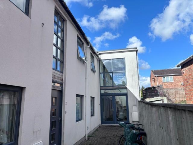 Room for rent in Yeovil, Somerset