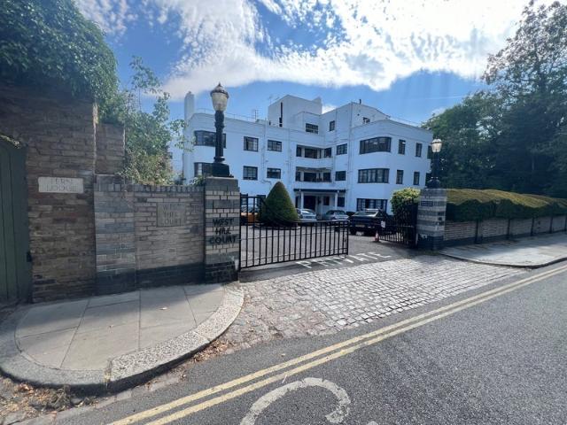 Room for rent in Highgate, Greater London