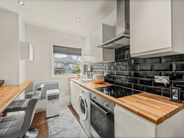 Room for rent in Wandsworth, Greater London