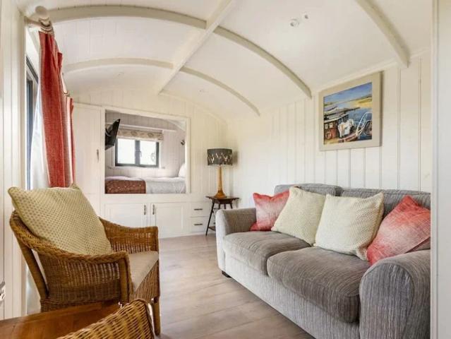 Room for rent in Nolton and Roch, Nolton Haven
