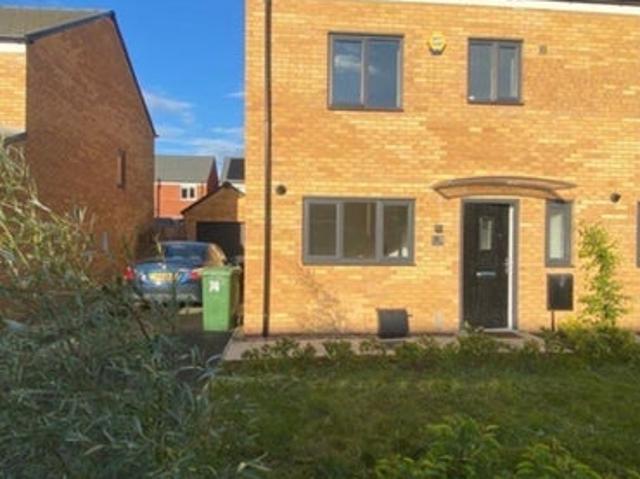 Room for rent in Hampton Gardens, Peterborough