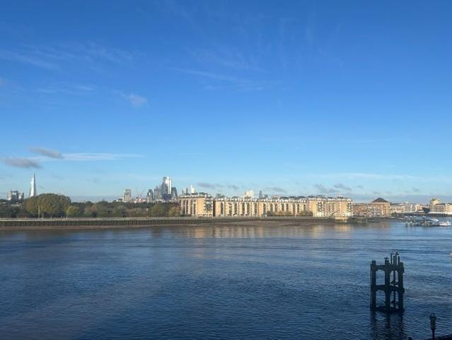 Flat for rent in London Borough of Tower Hamlets, Greater London