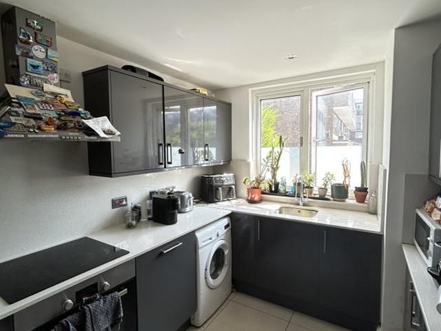 Room for rent in Haggerston, Greater London
