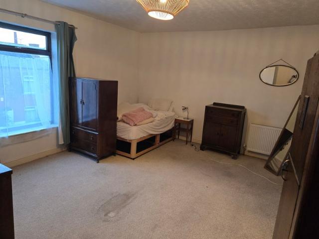 Room for rent in Armley, West Yorkshire
