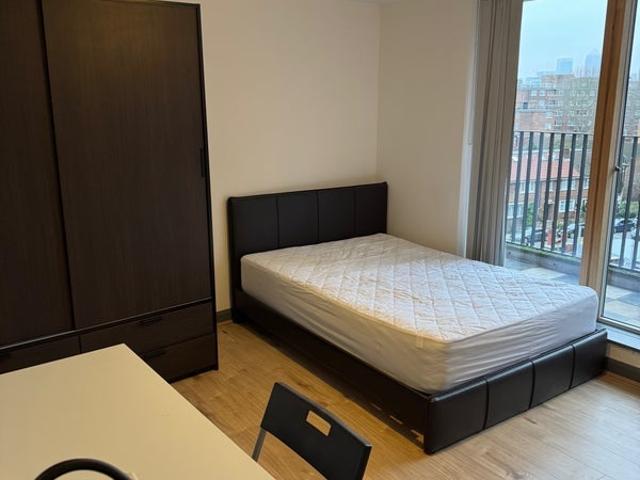 Room for rent in London Borough of Tower Hamlets, Greater London