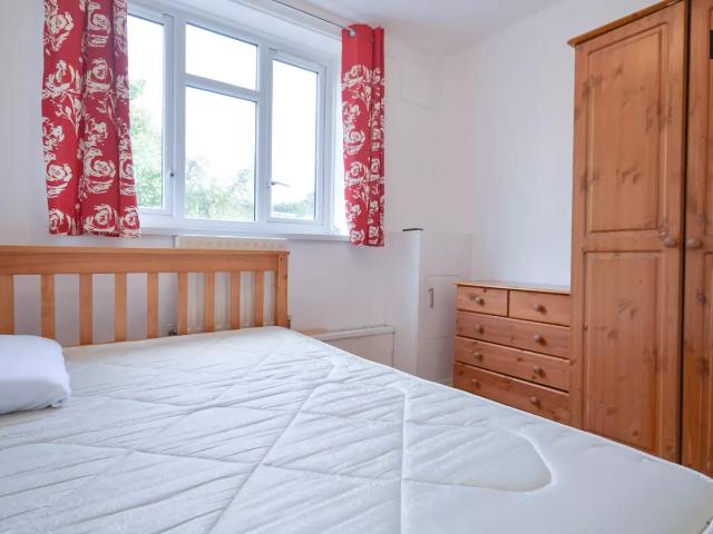 Flat for rent in London Borough of Wandsworth, Greater London