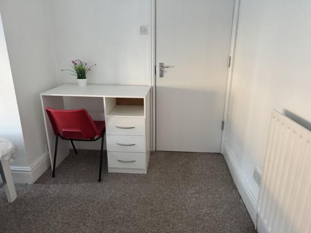 Room for rent in Hillfields, West Midlands