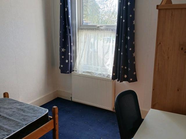 Room for rent in Lower Edmonton, Edmonton