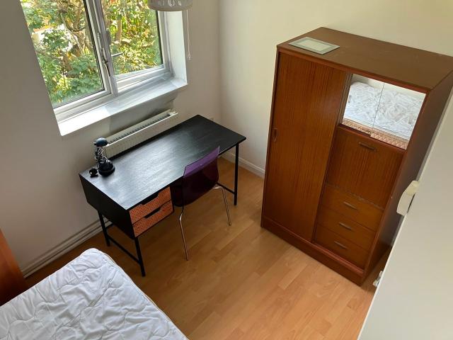 Room for rent in Southfields, Greater London