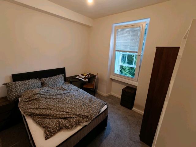 Room for rent in Southside, Scotland