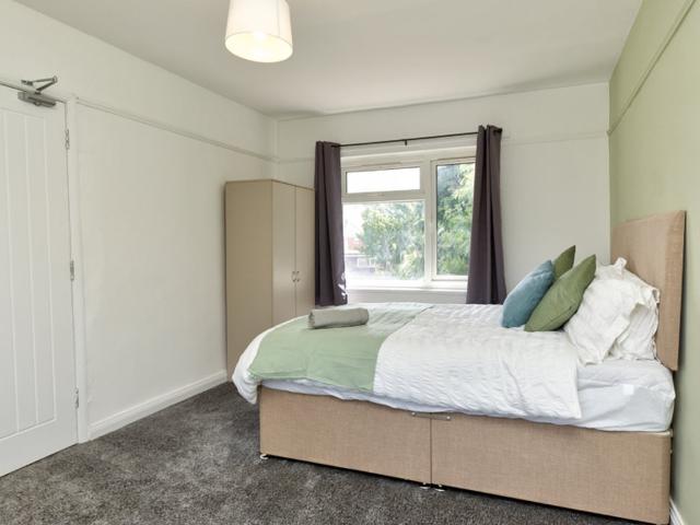 Room for rent in Spring Gardens, Frankwell