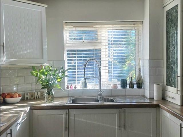 Room for rent in Wallington, Greater London